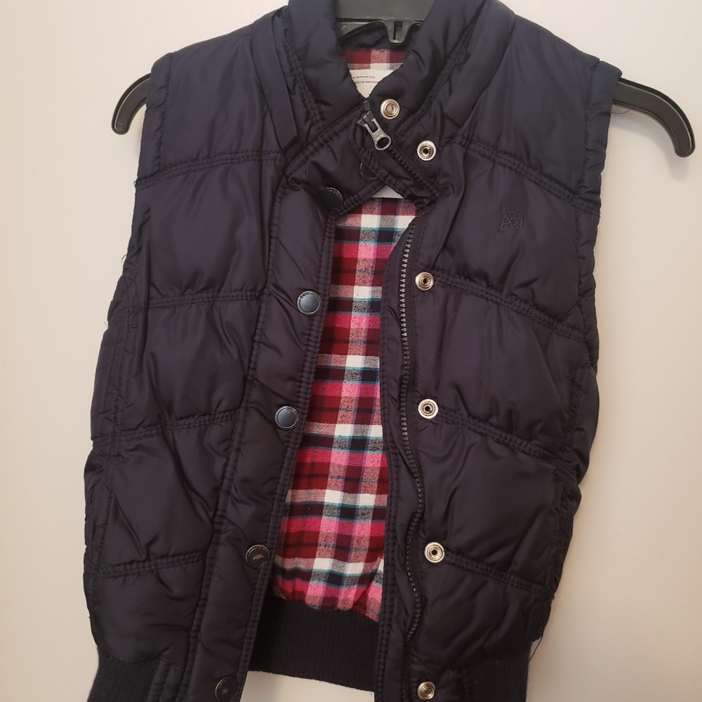 Aēropostale Vest